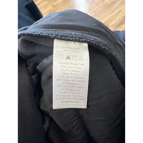 Everlane size small black pull on cropped pants - Picture 5 of 5